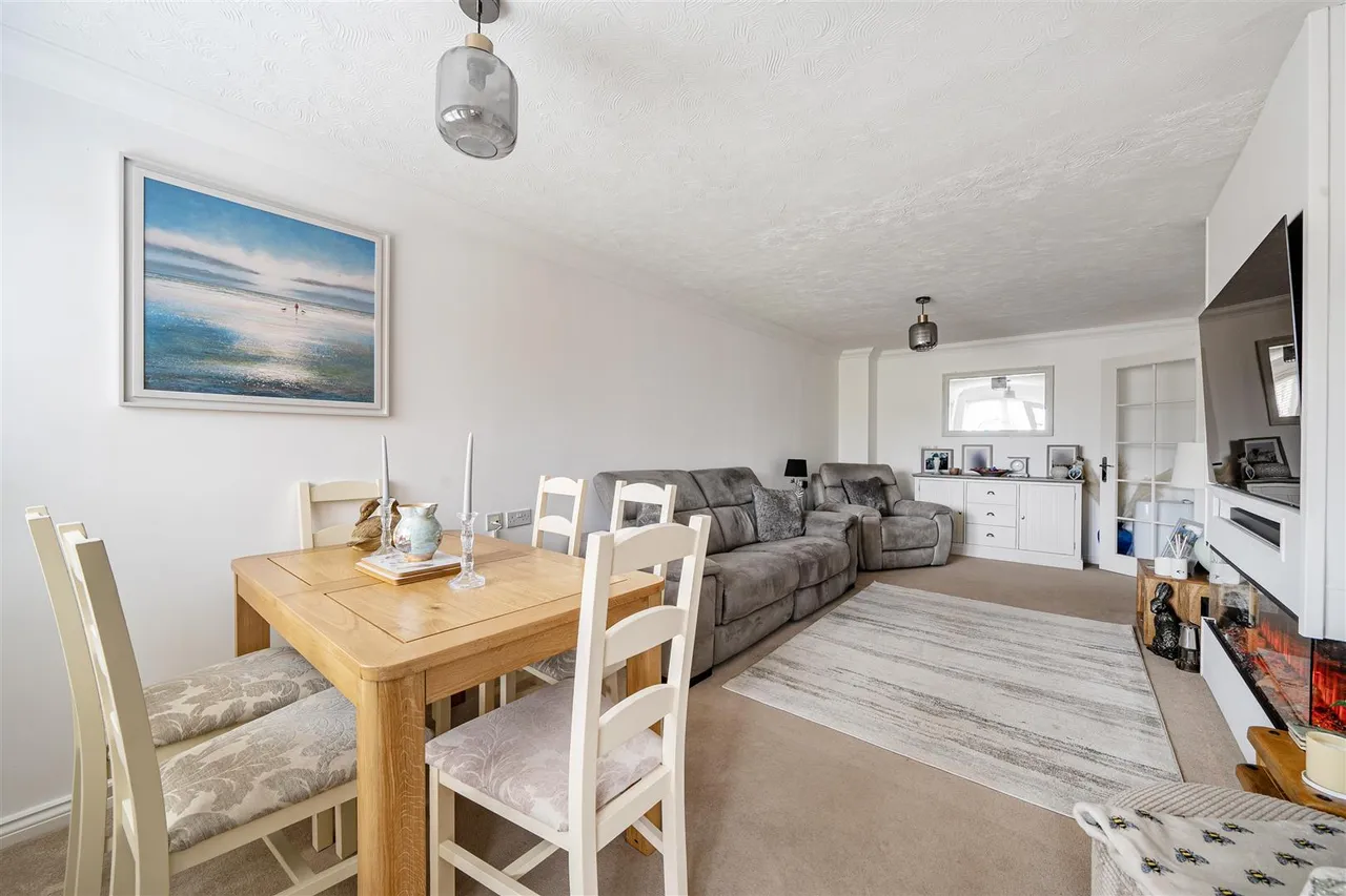 Cornyx Lane, Solihull, B91, photo 4