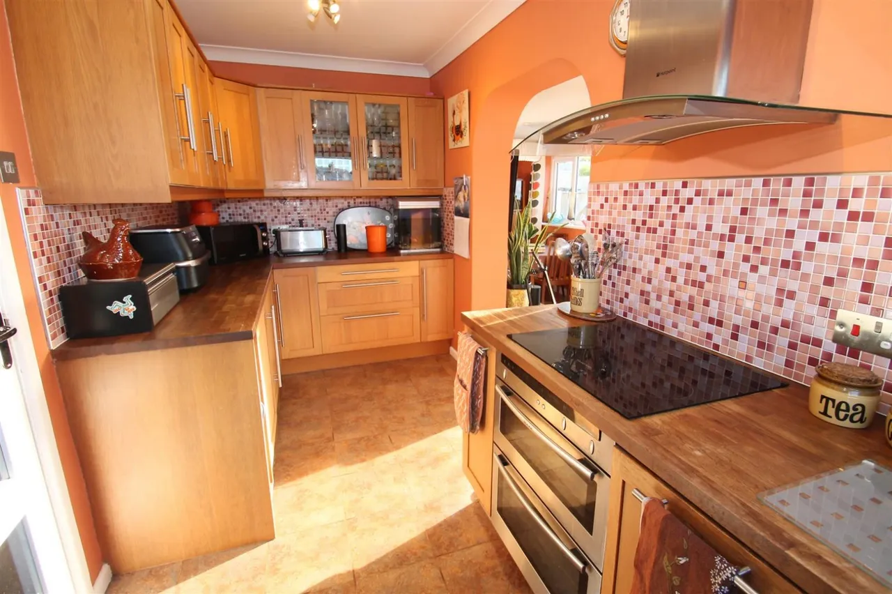 Lyndon Close, Halesowen, photo 15