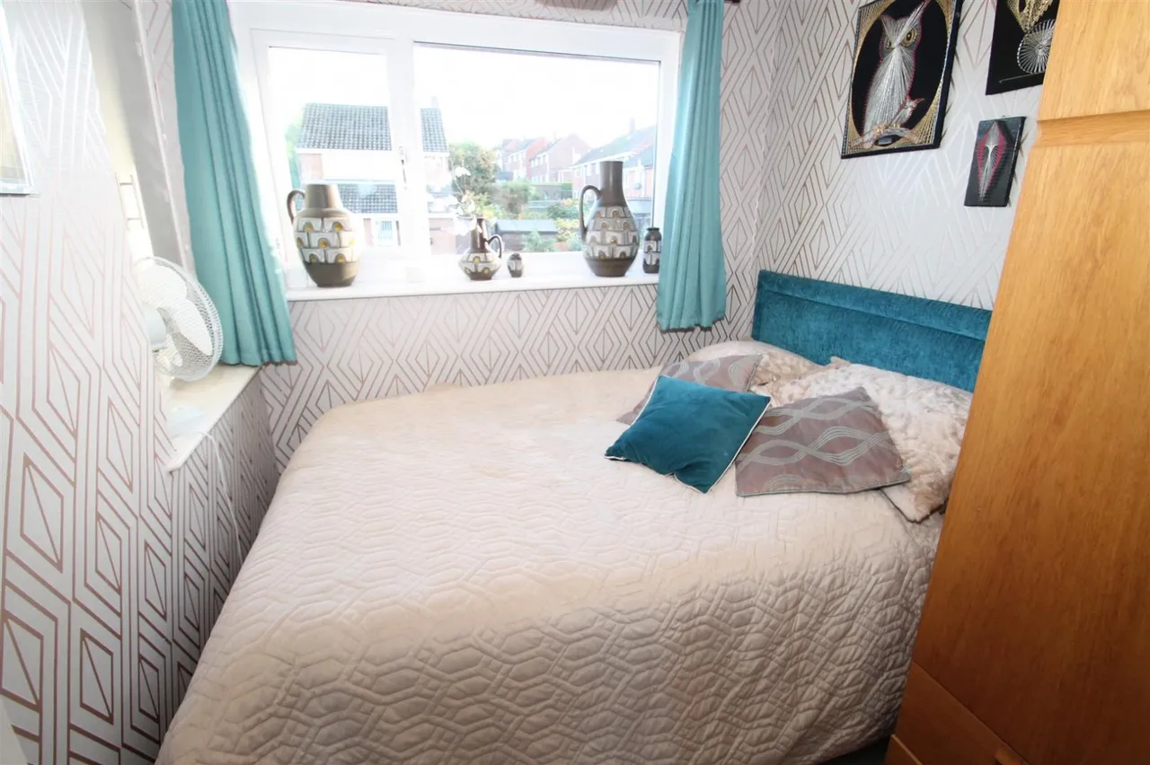 Lyndon Close, Halesowen, photo 10