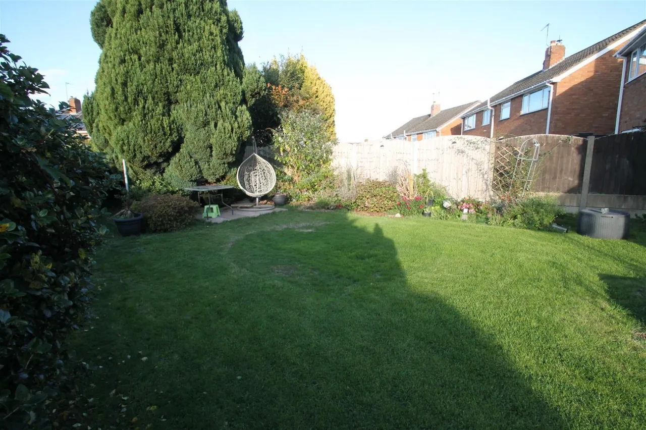 Lyndon Close, Halesowen, photo 21