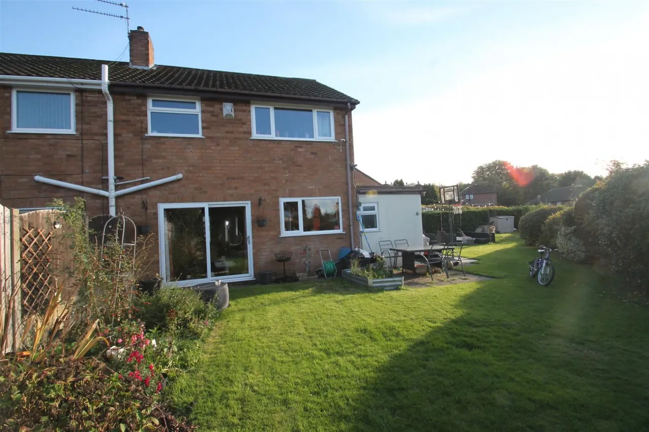 Lyndon Close, Halesowen, photo 24