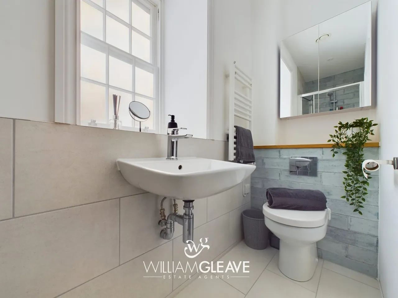 Old Chester Road, Holywell, Flintshire, CH8 7SQ, photo 5