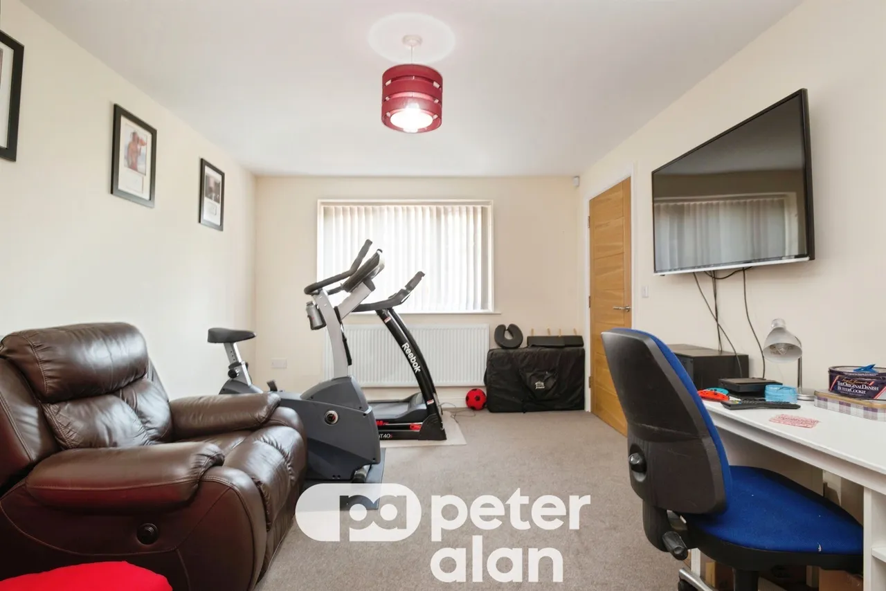 Ridgeway Hill Newport, NP20, photo 22