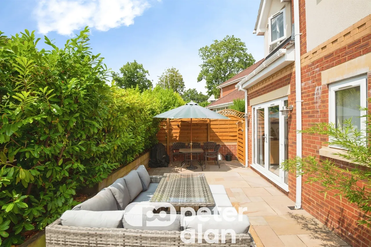 Ridgeway Hill Newport, NP20, photo 27