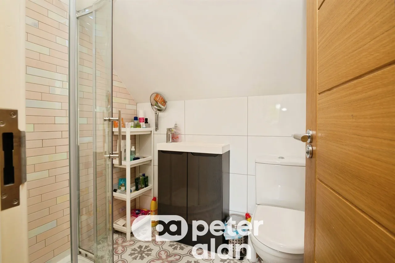 Ridgeway Hill Newport, NP20, photo 16