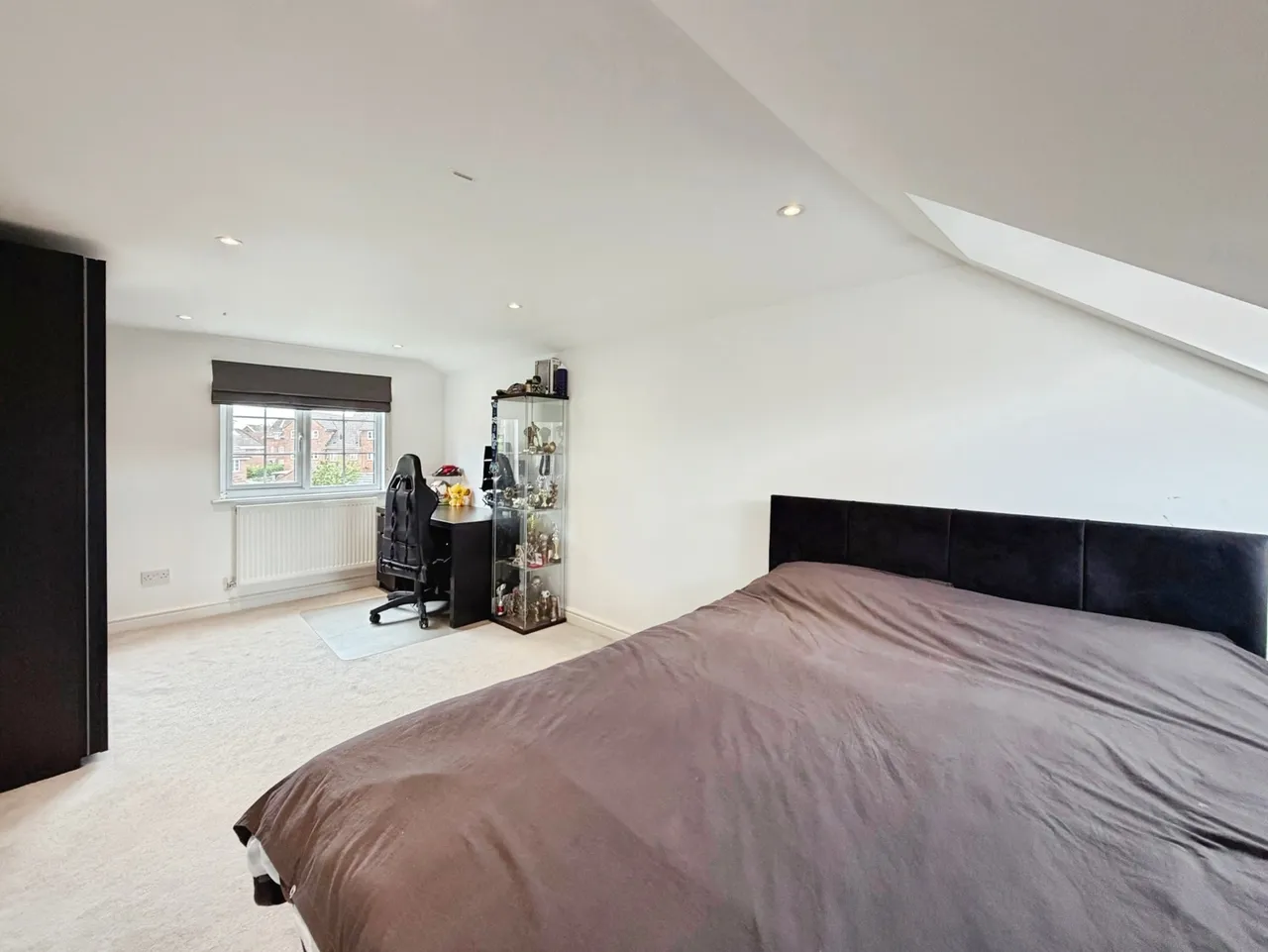 Fawn Drive, Aldershot, Hampshire, GU12 4FW, photo 6