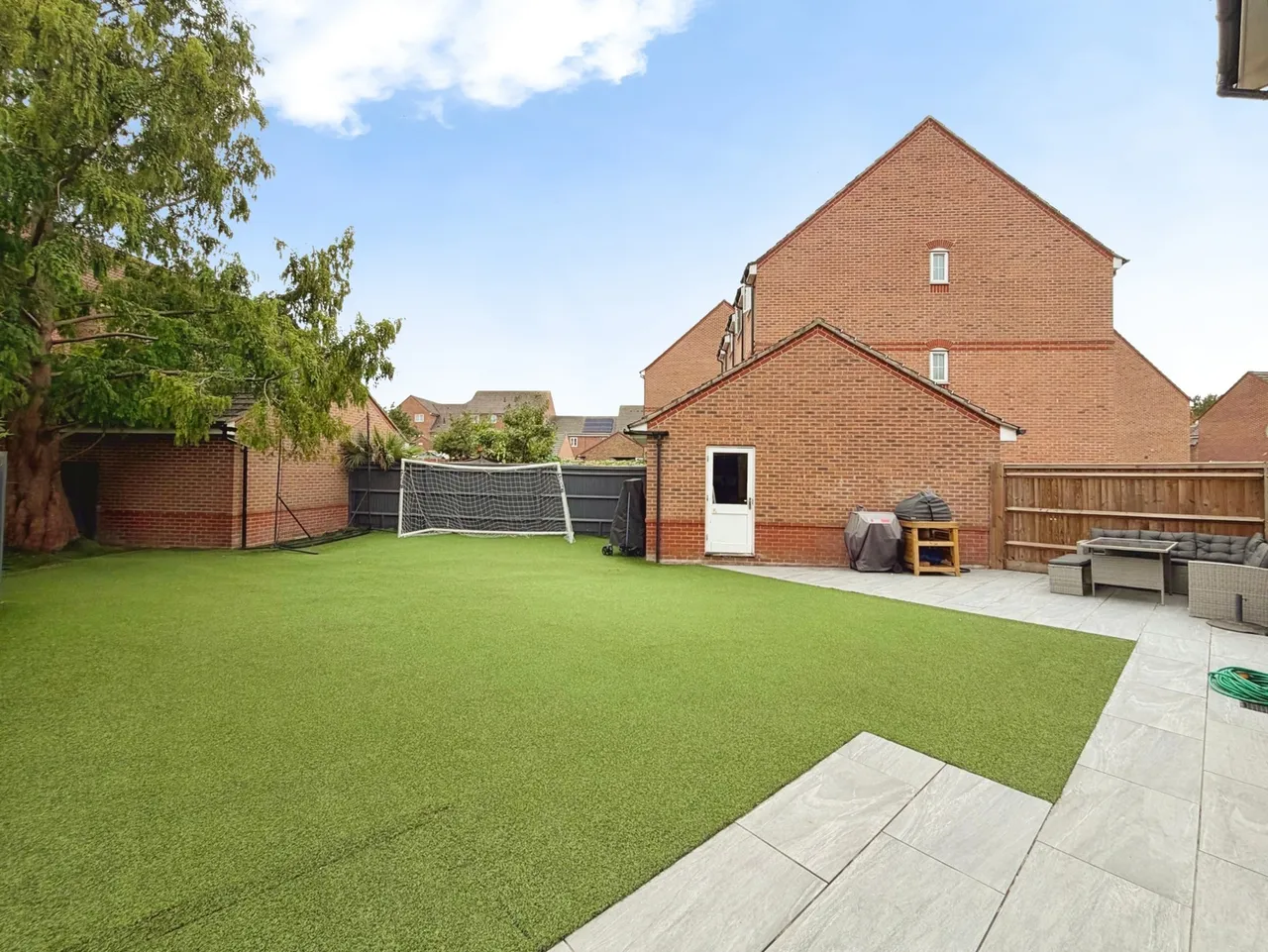 Fawn Drive, Aldershot, Hampshire, GU12 4FW, photo 7