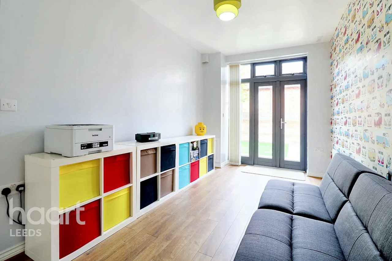 Beeston Way, Castleford, WF10, photo 8