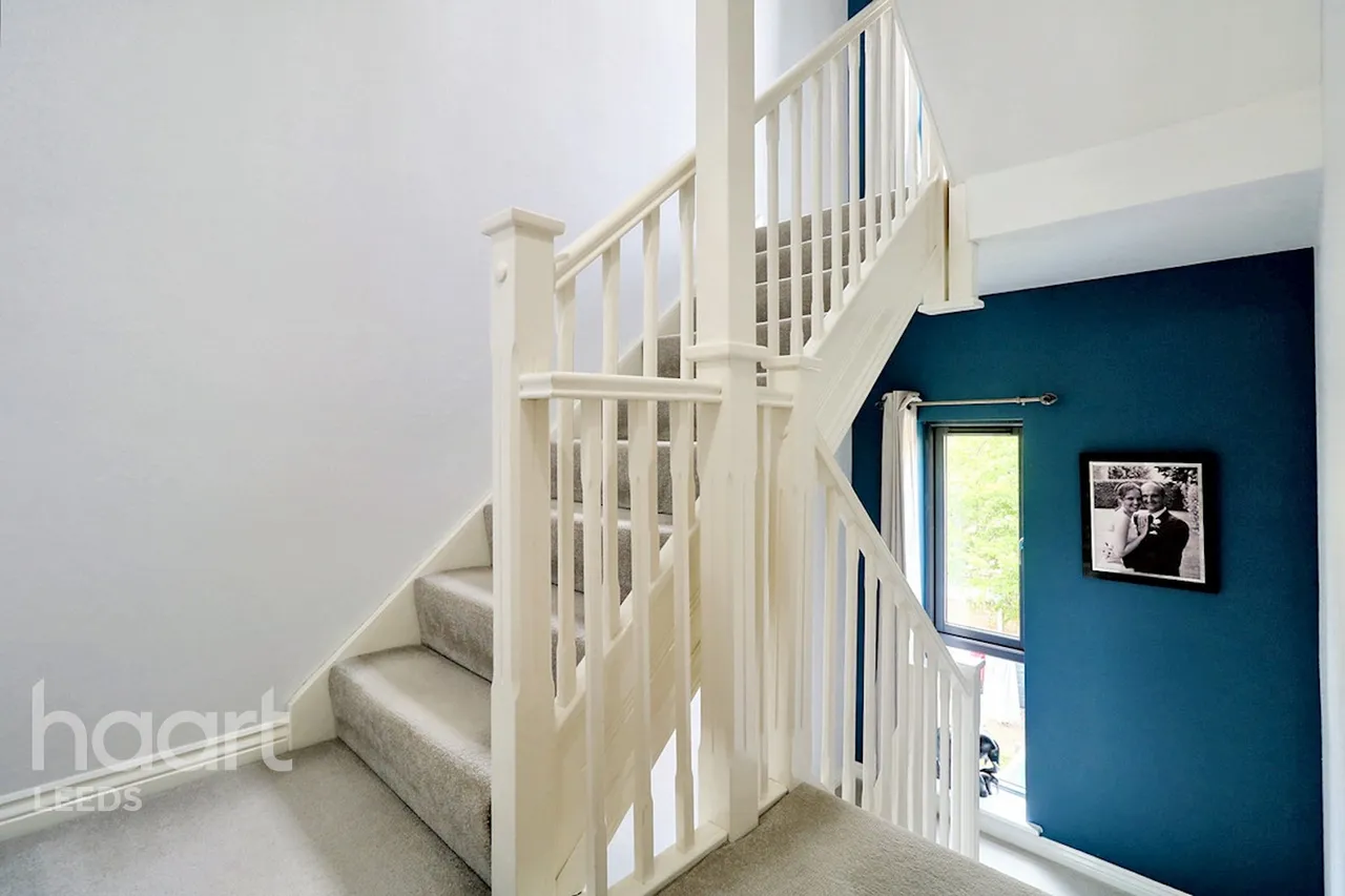 Beeston Way, Castleford, WF10, photo 17