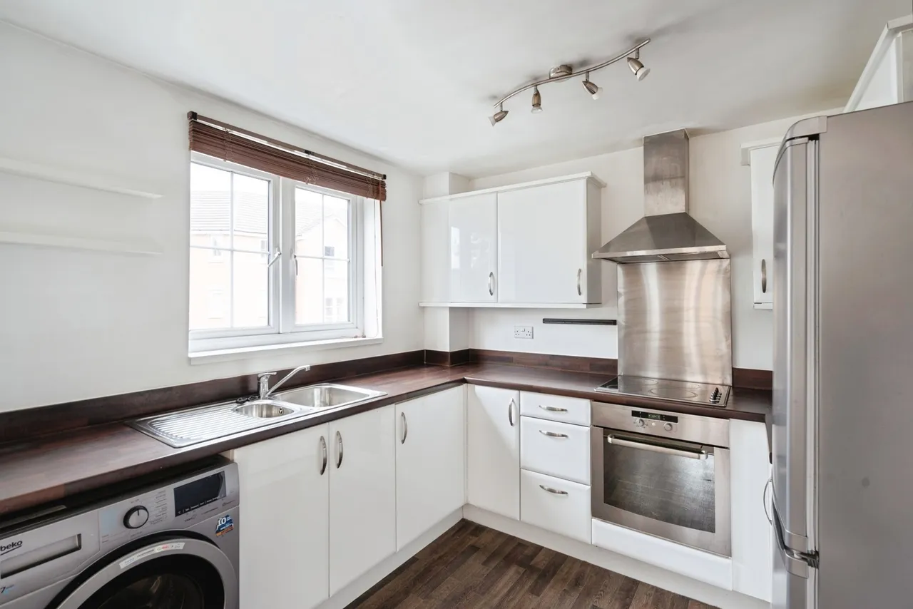 Six Mills Avenue, Gorseinon, SA4, photo 2