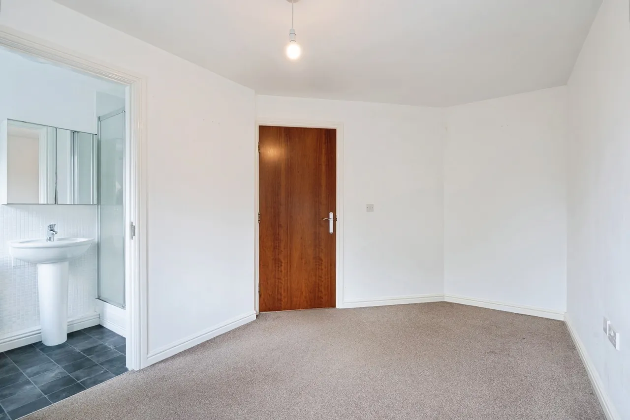 Six Mills Avenue, Gorseinon, SA4, photo 12