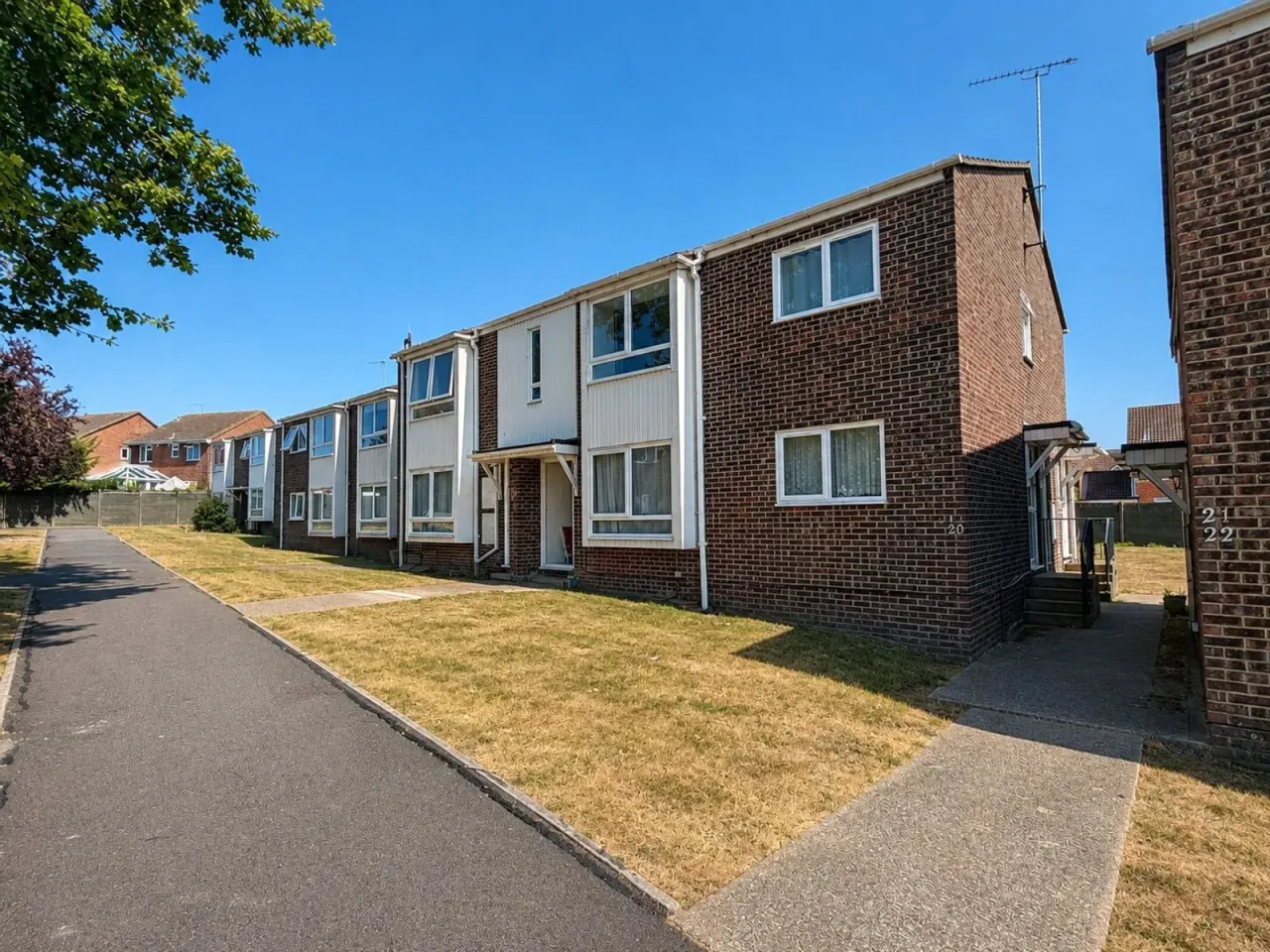 1 bed flat for sale — Summerfields Avenue, Hailsham, East Sussex, BN27