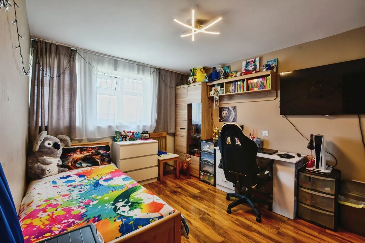 Leverett Road, Boston, PE21, photo 2