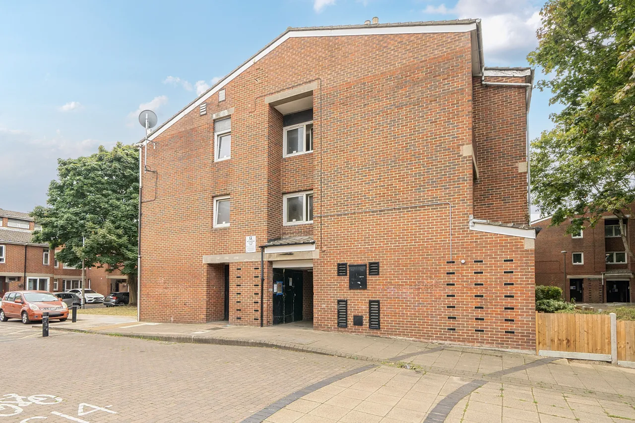 24 Hevelius Close, London, photo 9