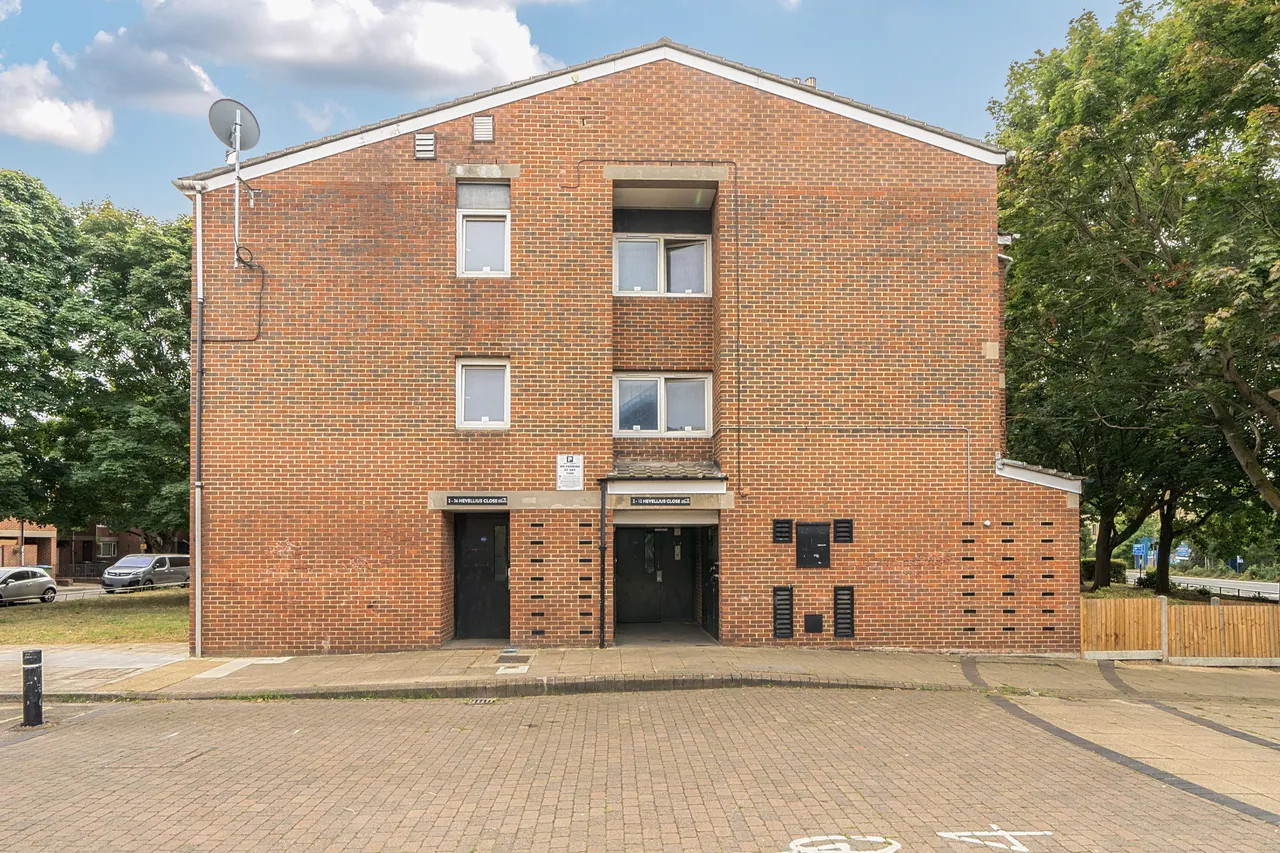 24 Hevelius Close, London, photo 5