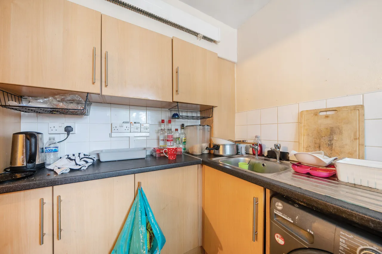 24 Hevelius Close, London, photo 4