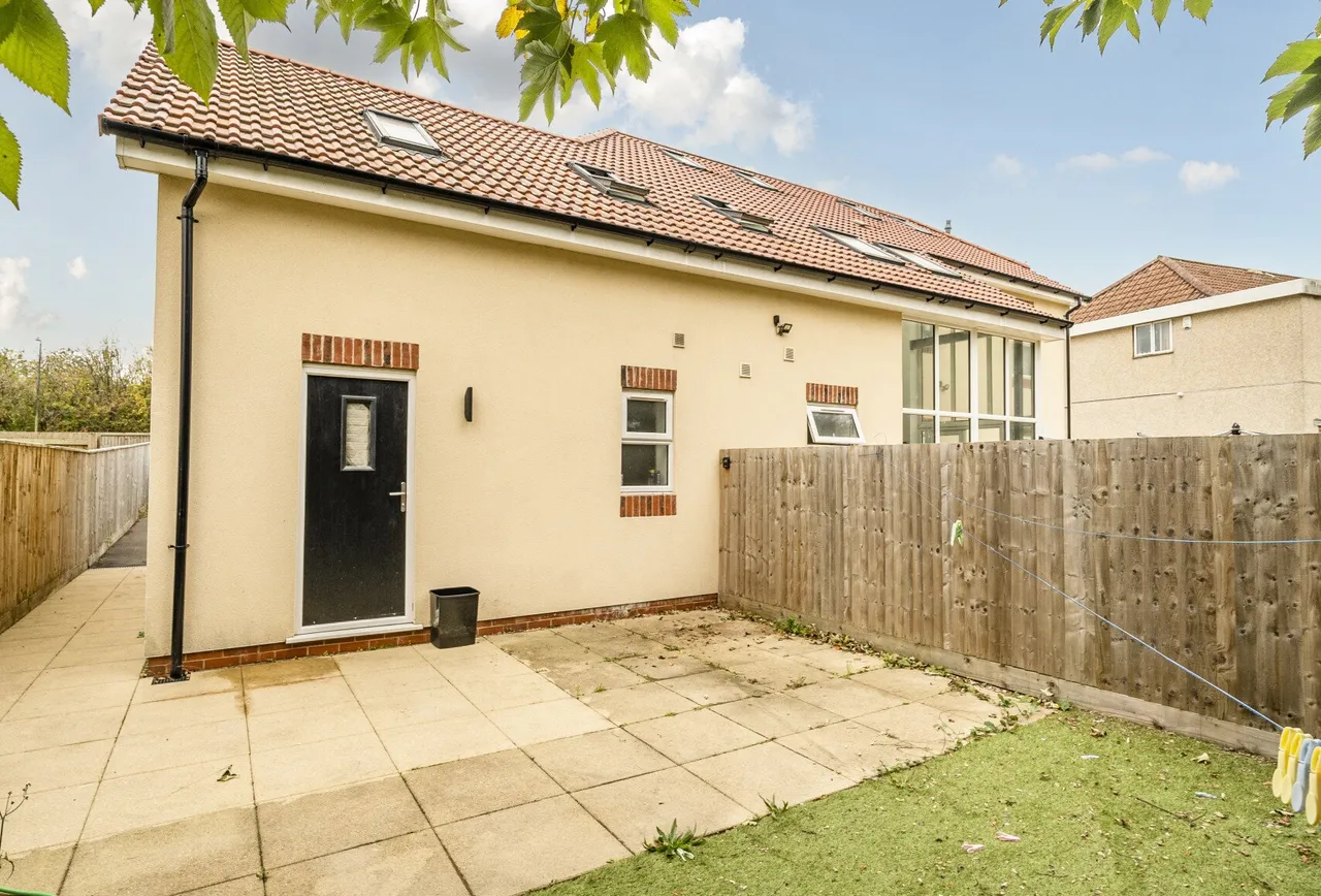 Filton Lane, Gloucestershire, Stoke Gifford, BS34 8QN, photo 3