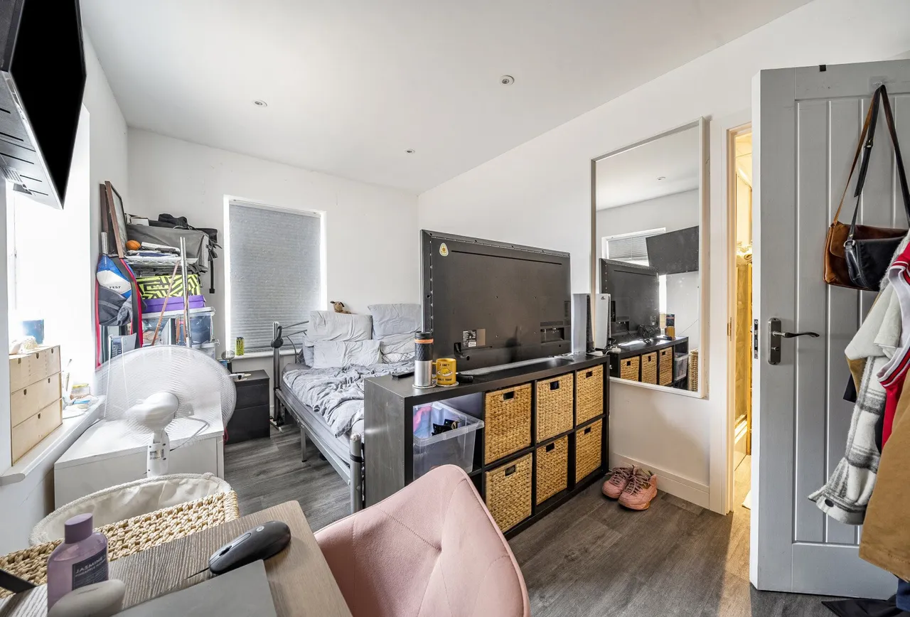 Filton Lane, Gloucestershire, Stoke Gifford, BS34 8QN, photo 6