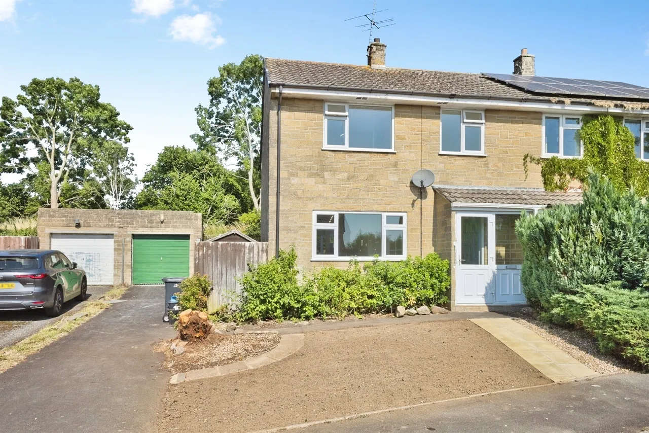3 bed house for sale — Meadow View, Stoford, Yeovil