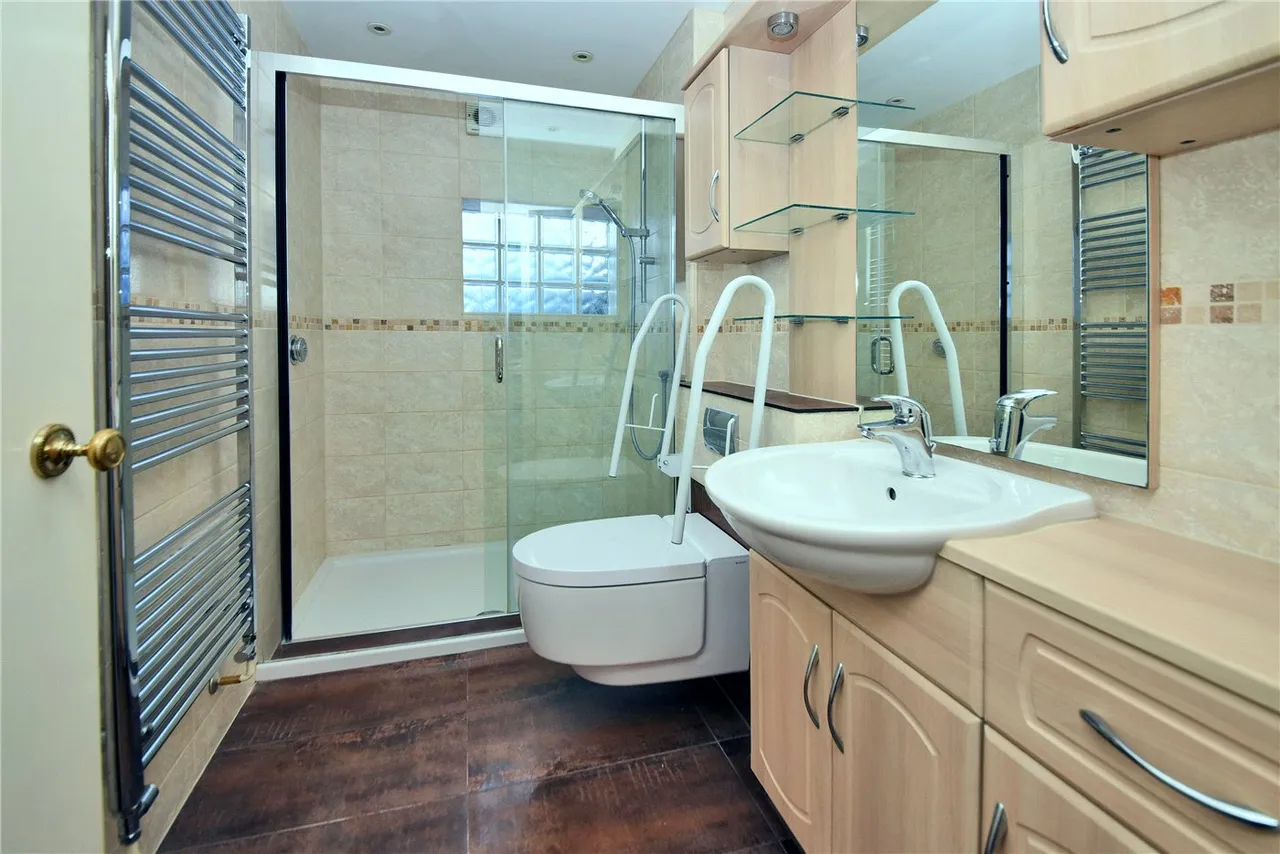 Fir Tree Road, Epsom, KT17, photo 7