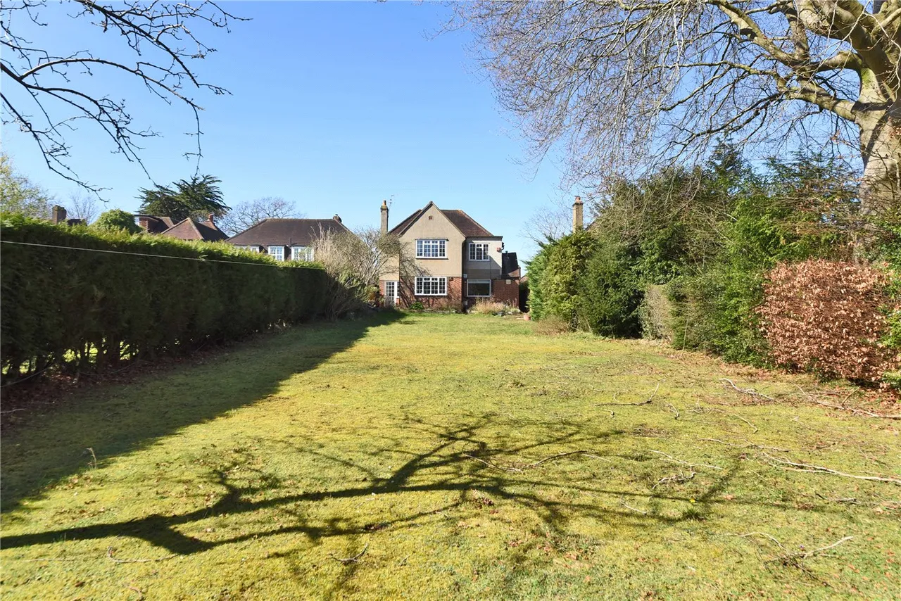Fir Tree Road, Epsom, KT17, photo 18