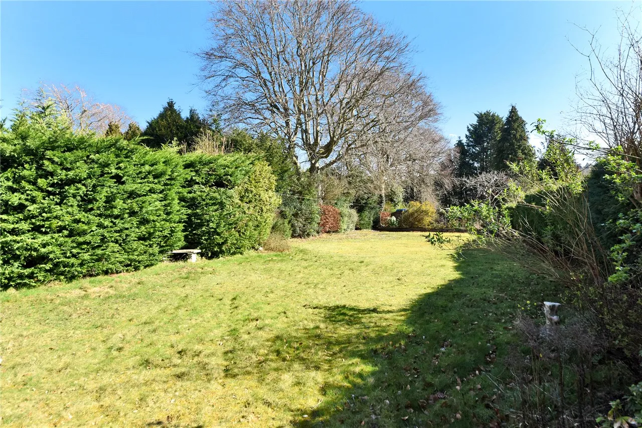 Fir Tree Road, Epsom, KT17, photo 17