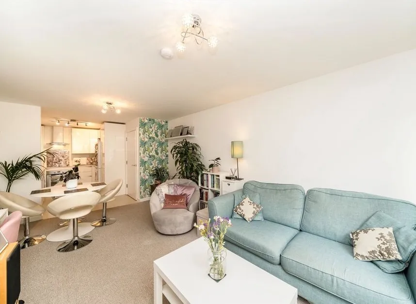 Ladywell Road, Ladywell, SE13, photo 6