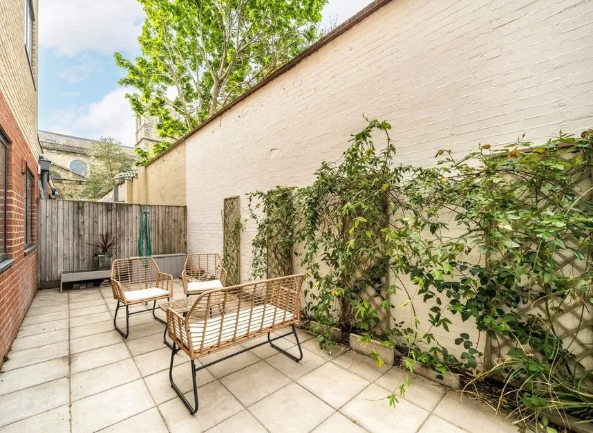 Ladywell Road, Ladywell, SE13, photo 4