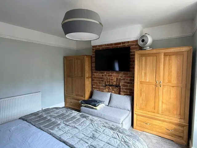 Shrubbs Hill, SO43, photo 9