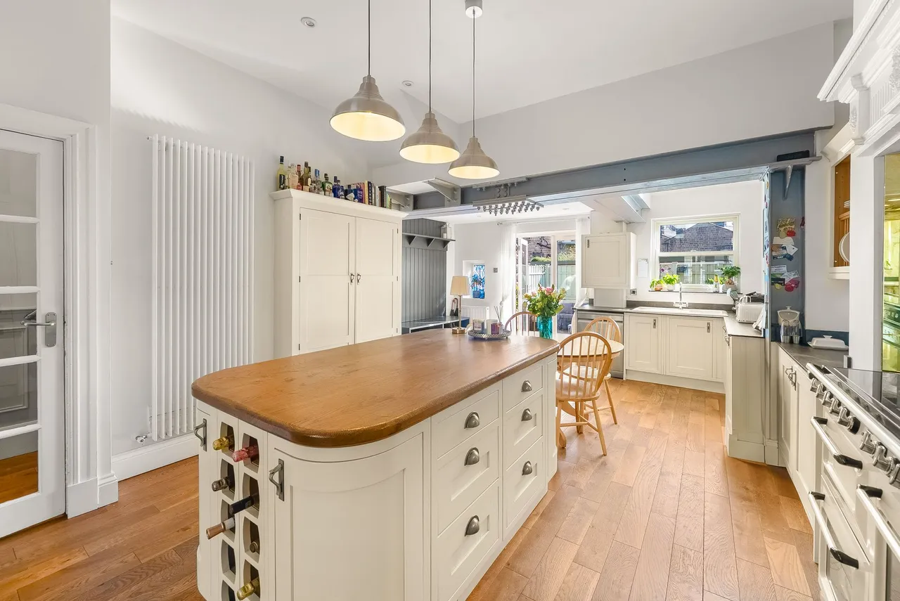 West Cliffe Terrace, Harrogate, HG2, photo 2