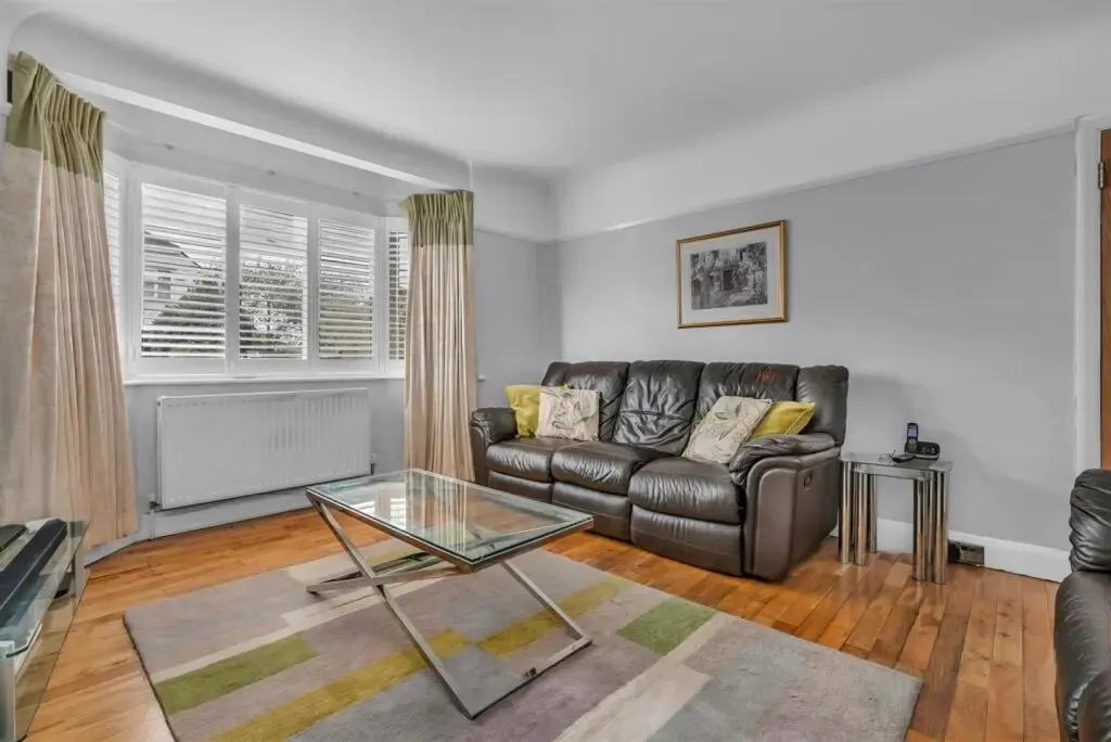 3 bed flat to rent, St. James'S Road, London, SE1