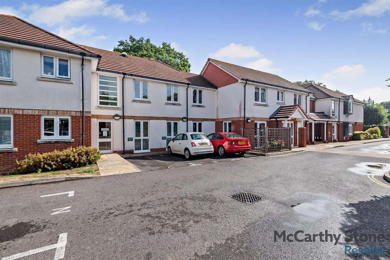 Hawthorn Road, Bognor Regis, PO21, photo 14