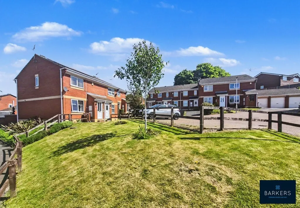 Laneside Gardens, Morley LS27 9SA, photo 11