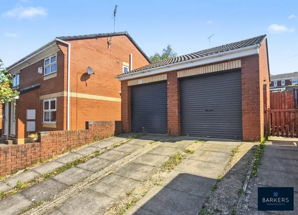 Laneside Gardens, Morley LS27 9SA, photo 5
