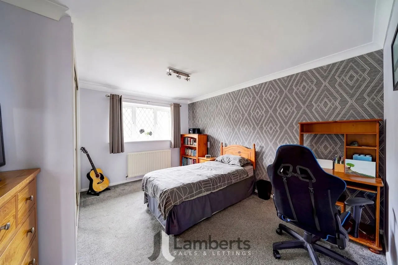 52 Hollowfields Close, Redditch, photo 22