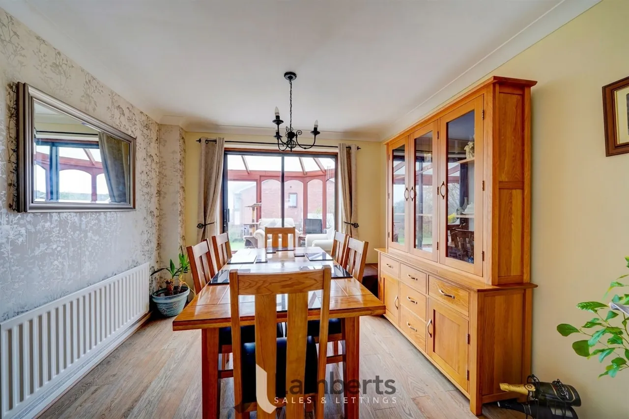 52 Hollowfields Close, Redditch, photo 4