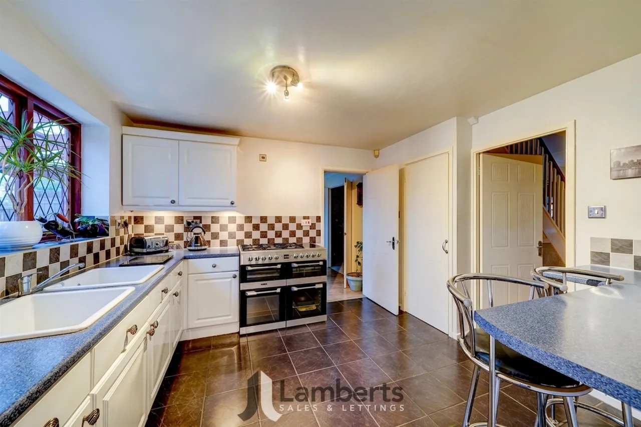 52 Hollowfields Close, Redditch, photo 16