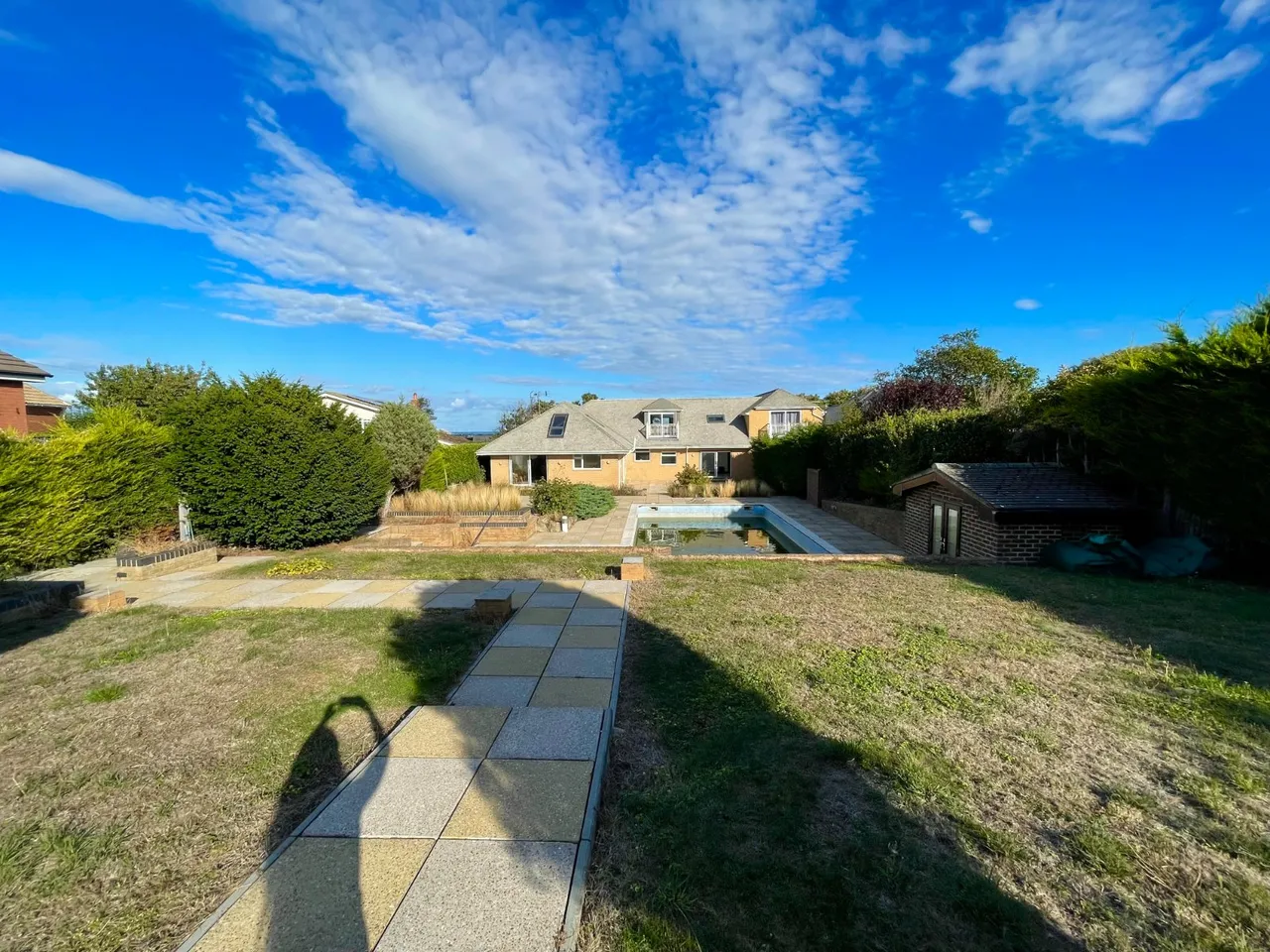 North Foreland Avenue, Broadstairs, CT10, photo 37