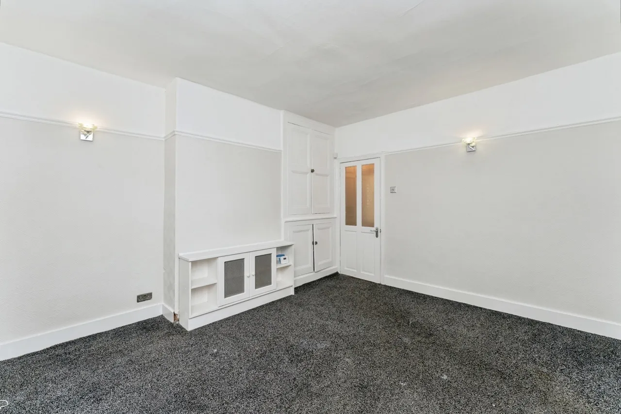 Upper Raby Road, Neston, CH64, photo 11
