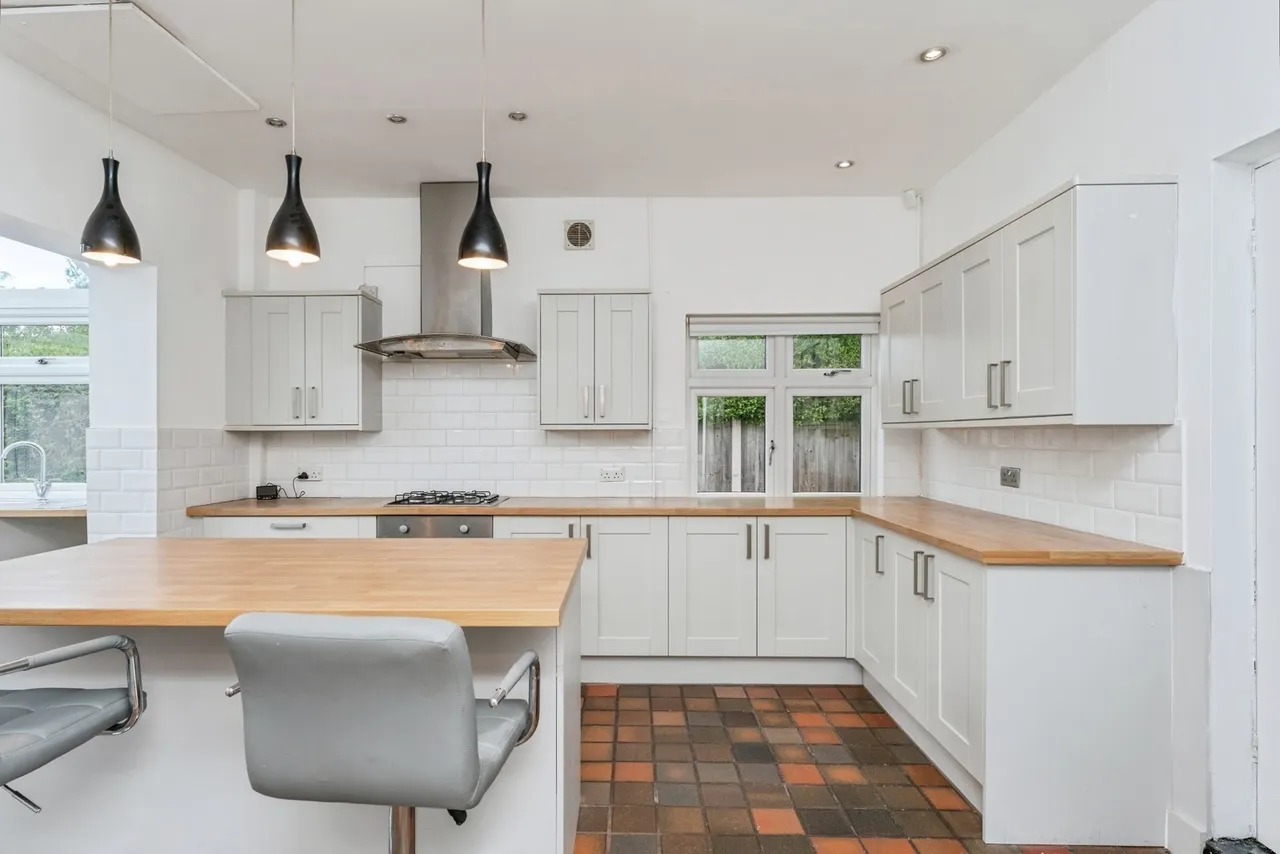 Upper Raby Road, Neston, CH64, photo 8