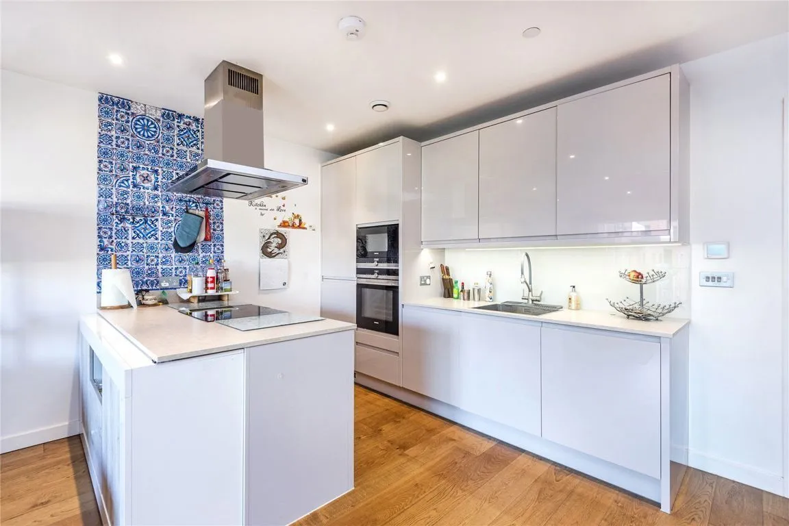 Thonrey Close, Colindale, photo 2