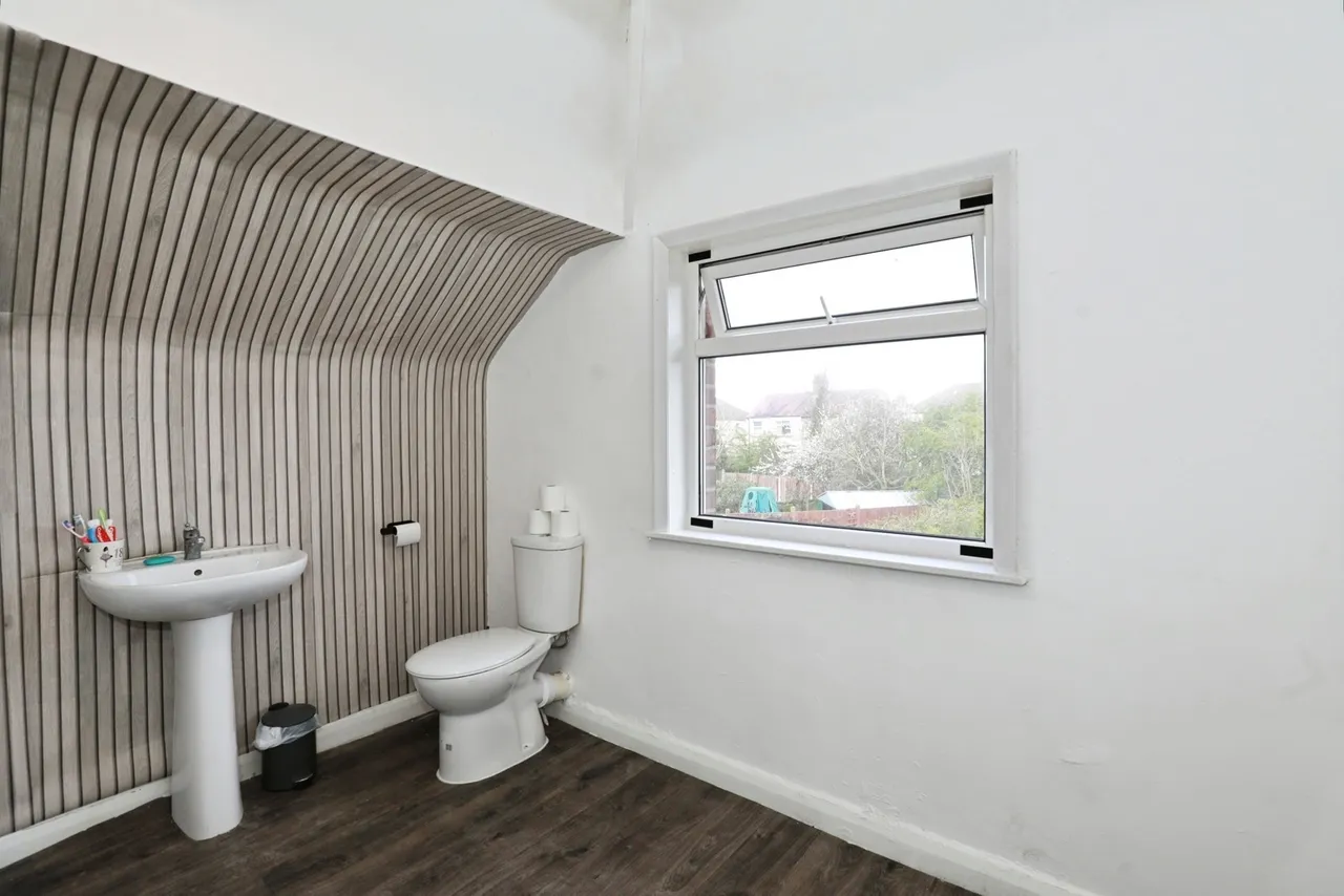 Nutfield Avenue, Crewe, Cheshire, CW1, photo 8