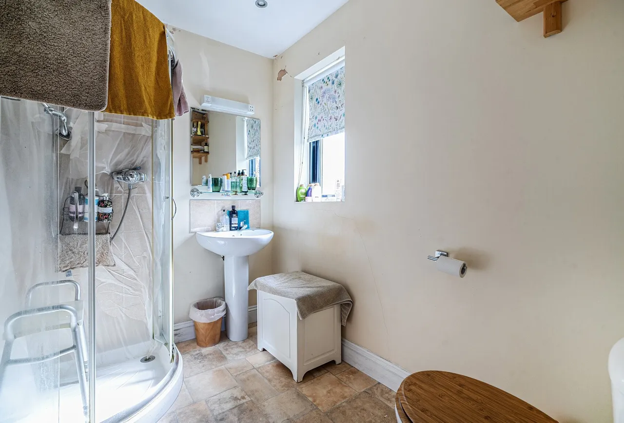 Station Road, Gloucestershire, Bishops Cleeve, GL52 8HJ, photo 15