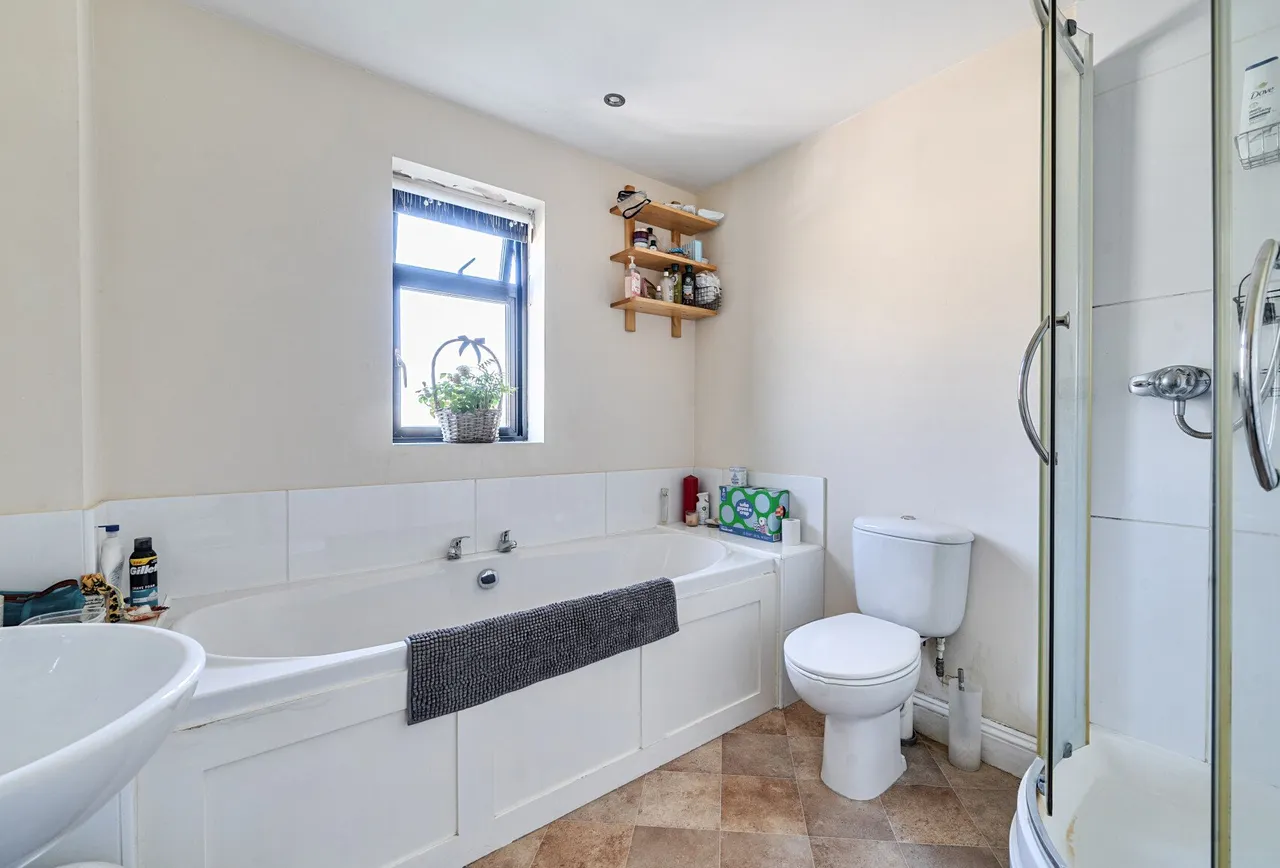 Station Road, Gloucestershire, Bishops Cleeve, GL52 8HJ, photo 8