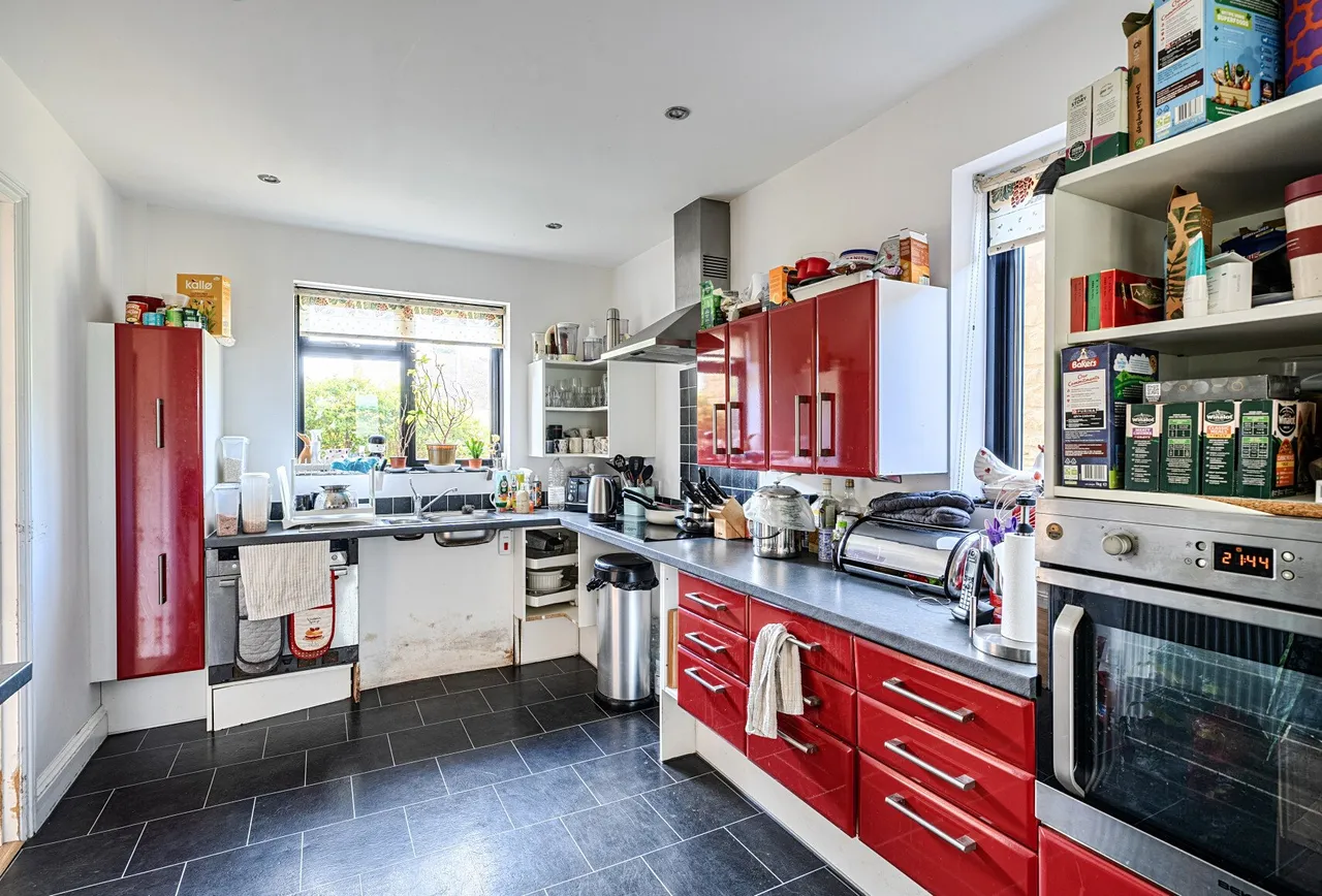 Station Road, Gloucestershire, Bishops Cleeve, GL52 8HJ, photo 6