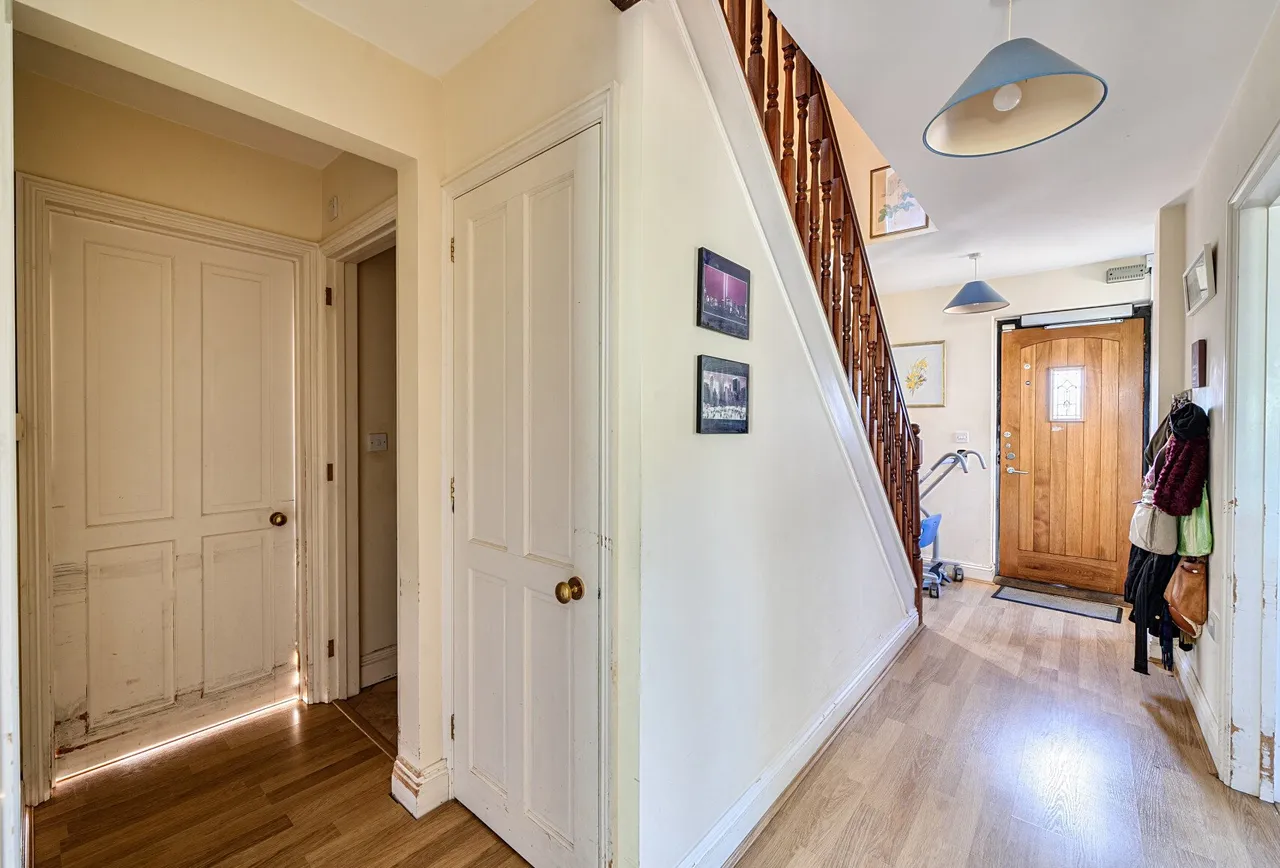Station Road, Gloucestershire, Bishops Cleeve, GL52 8HJ, photo 7