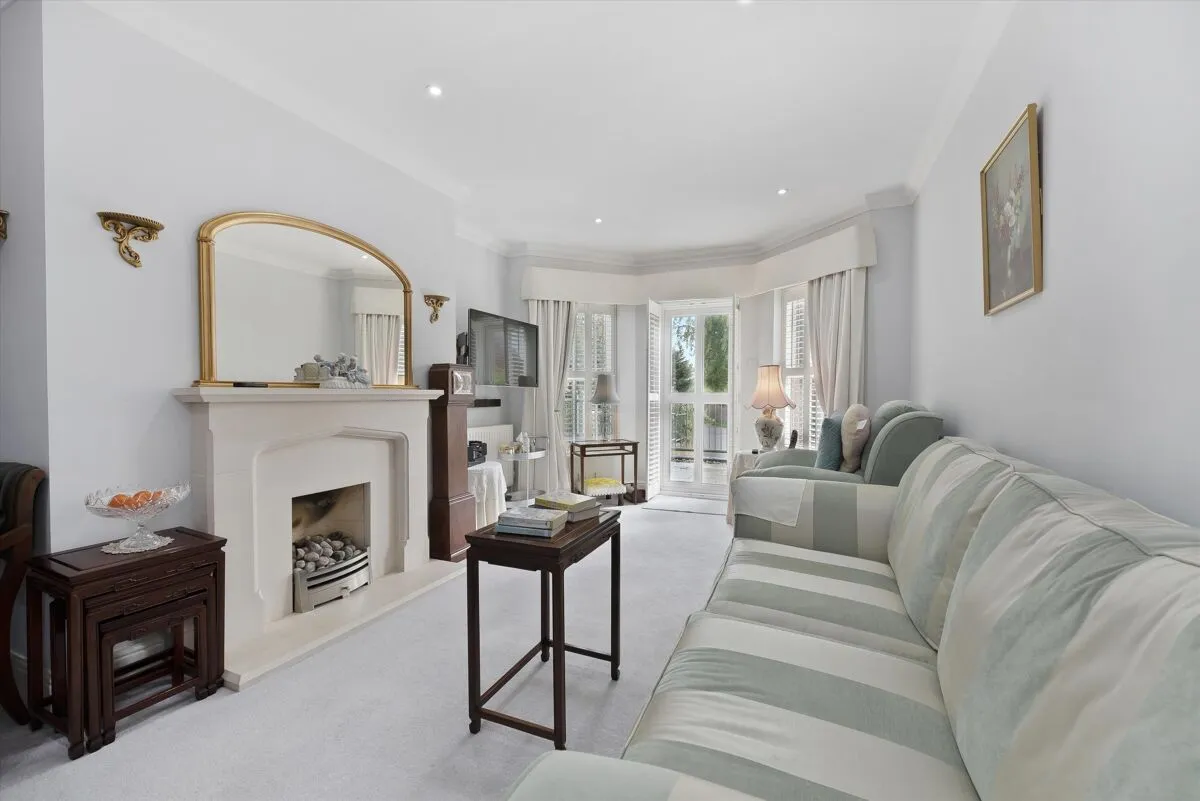 Palmerstone Court, Virginia Water, GU25, photo 4