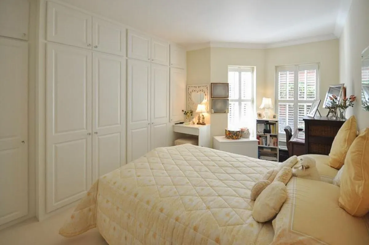 Palmerstone Court, Virginia Water, GU25, photo 12