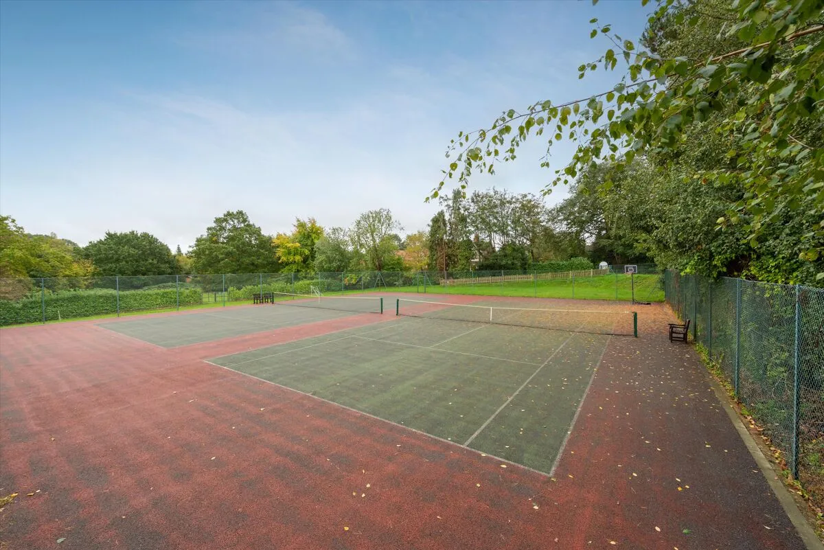 Palmerstone Court, Virginia Water, GU25, photo 18