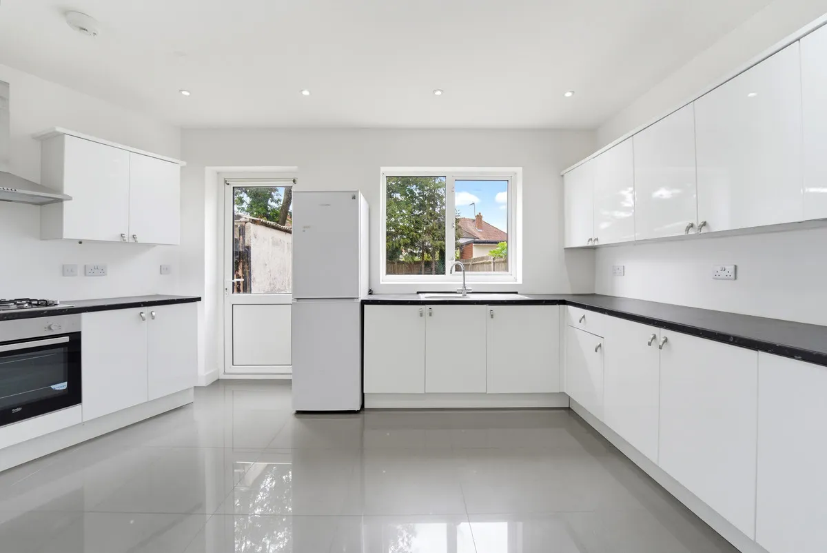 Carlton Avenue West, Wembley, HA0, photo 3